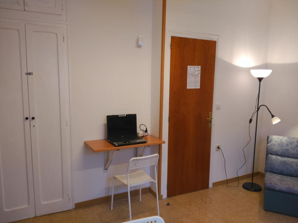 Hostal Juventus Portbou Exterior photo