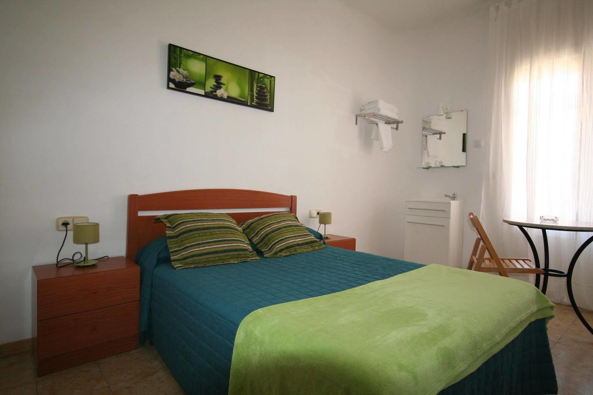 Hostal Juventus Portbou Exterior photo