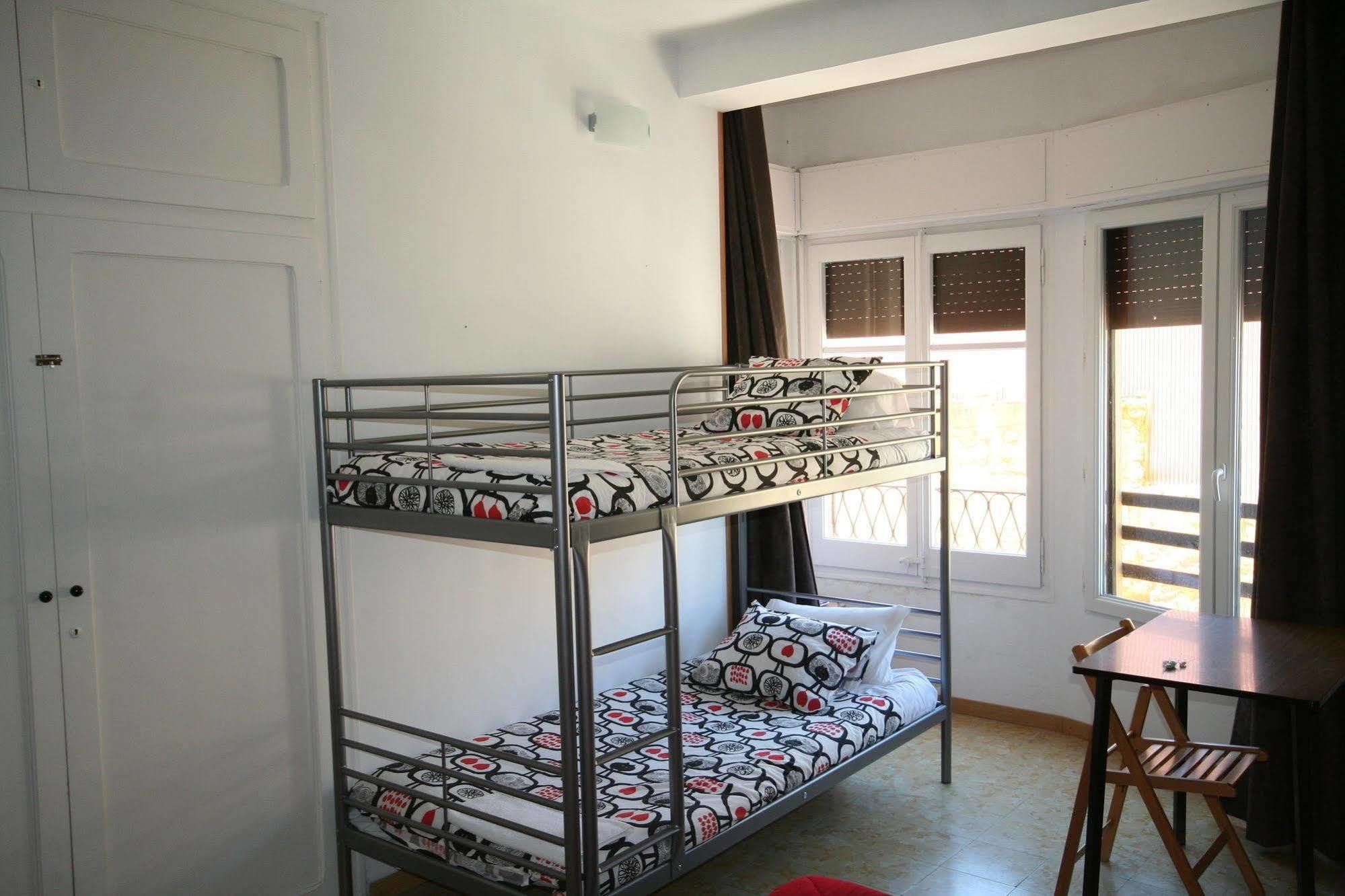 Hostal Juventus Portbou Exterior photo